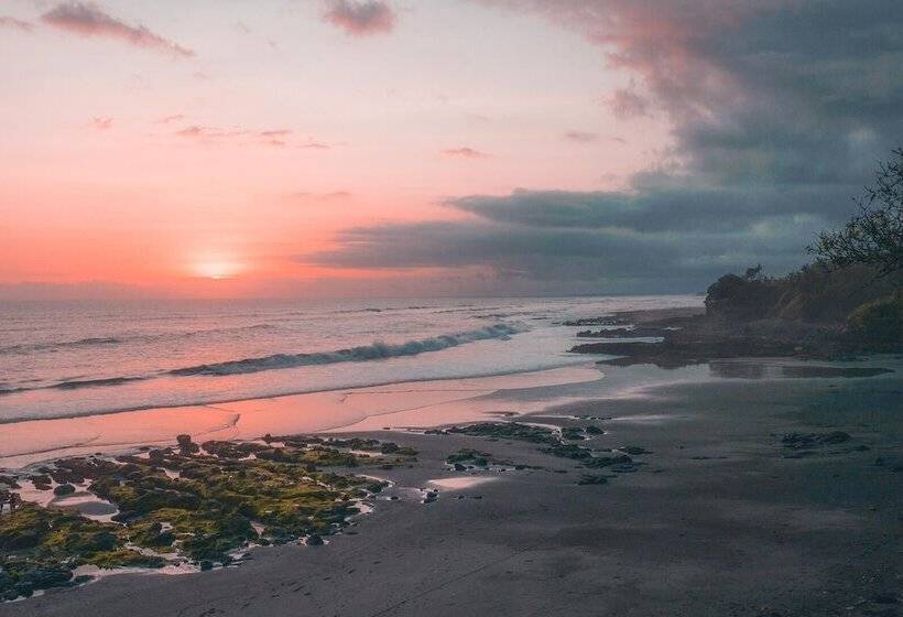 فندق Soka Indah Restaurant & Bungalows