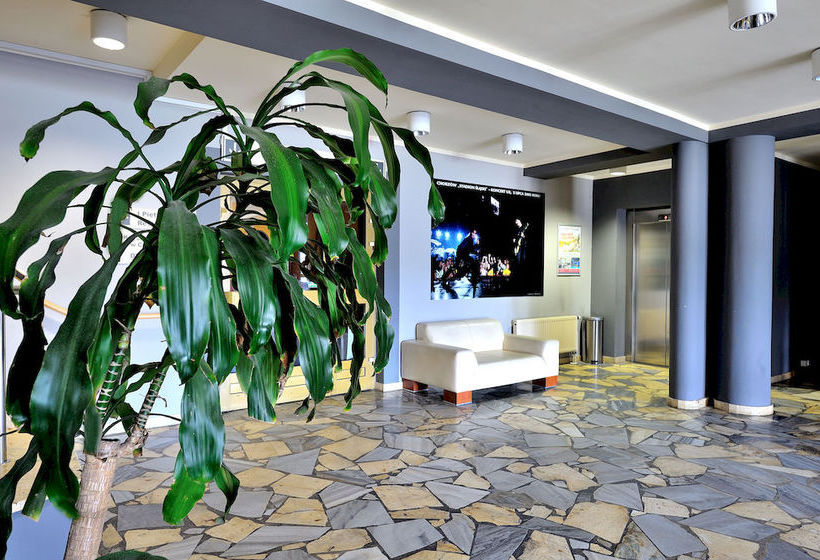 בית מלון כפרי Diament Stadion Slaski