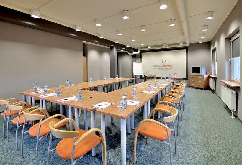 בית מלון כפרי Diament Stadion Slaski