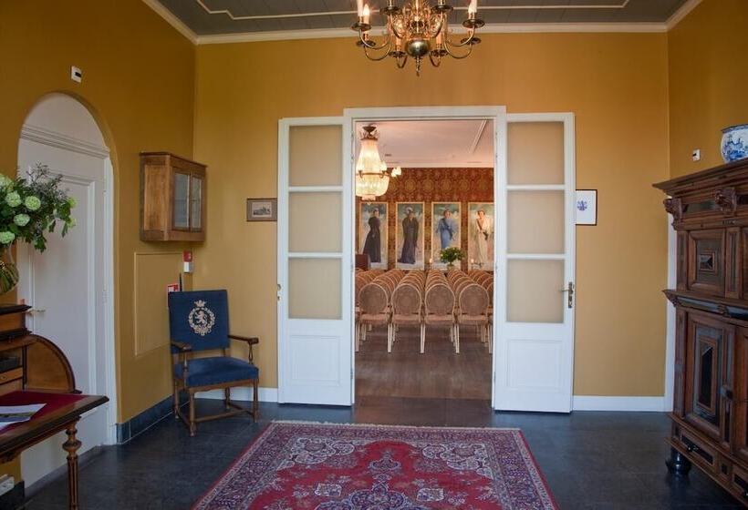 Stadspaleis Hotel & Restaurant Oldruitenborgh