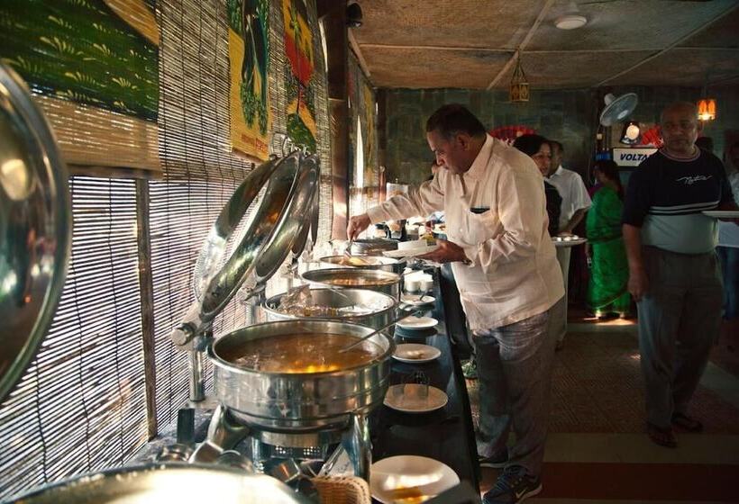 ホテル Symphony Palms Beach Resort And Spa