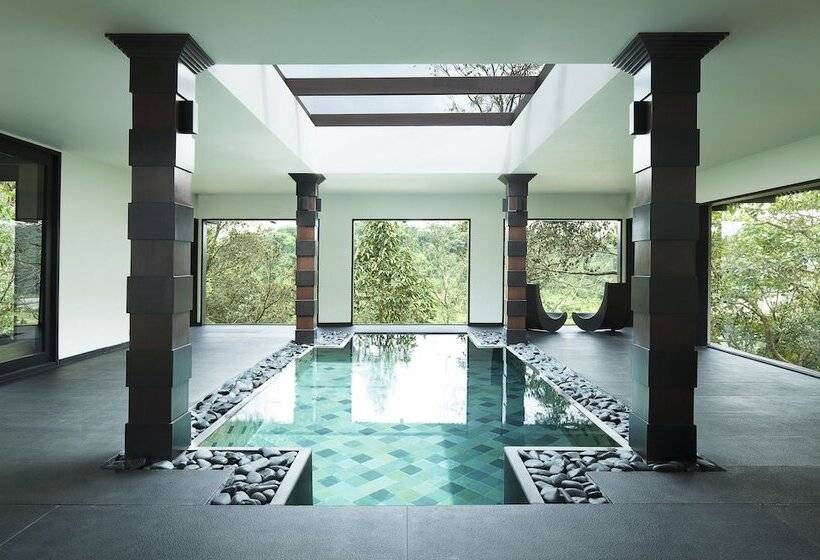 هتل Taj Madikeri Resort & Spa Coorg