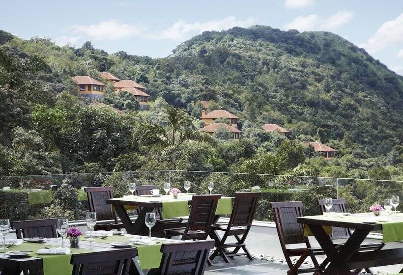 هتل Taj Madikeri Resort & Spa Coorg