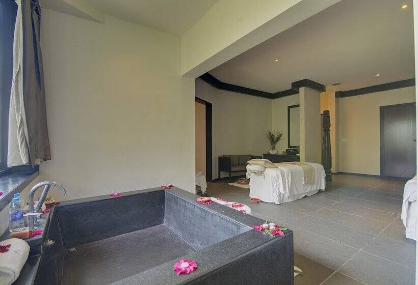 هتل Taj Madikeri Resort & Spa Coorg