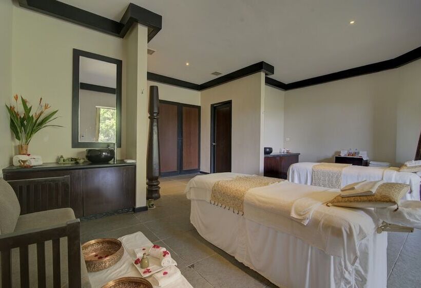 هتل Taj Madikeri Resort & Spa Coorg