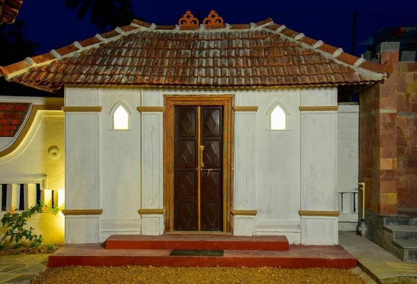 Kumarakom Tharavadu   A Heritage Hotel, Kumarakom