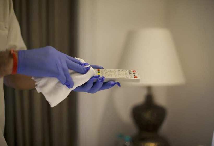 Hotel The Claridges Nabha Residence