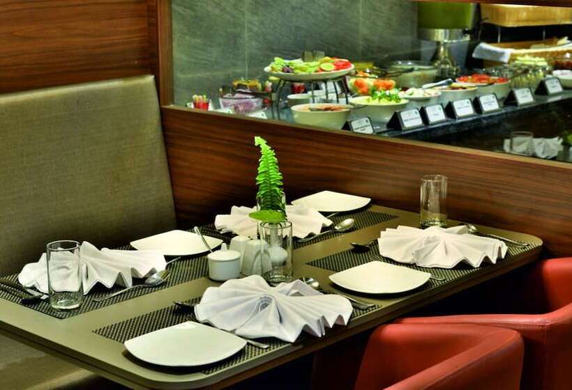 בית מלון כפרי The Fern Residency, Vadodara