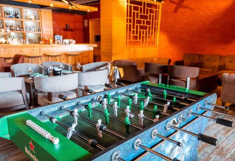 فندق The Fern Surya Resort Kasauli Hills, Dharampur