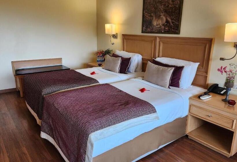 호텔 Gir Serai Ihcl Seleqtions