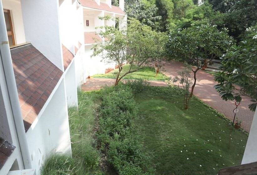 호텔 Gir Serai Ihcl Seleqtions