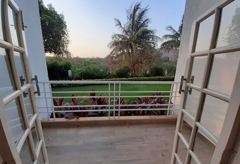 호텔 Gir Serai Ihcl Seleqtions