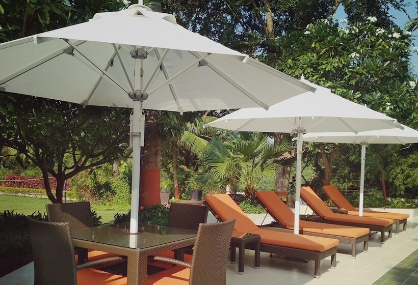 호텔 Gir Serai Ihcl Seleqtions