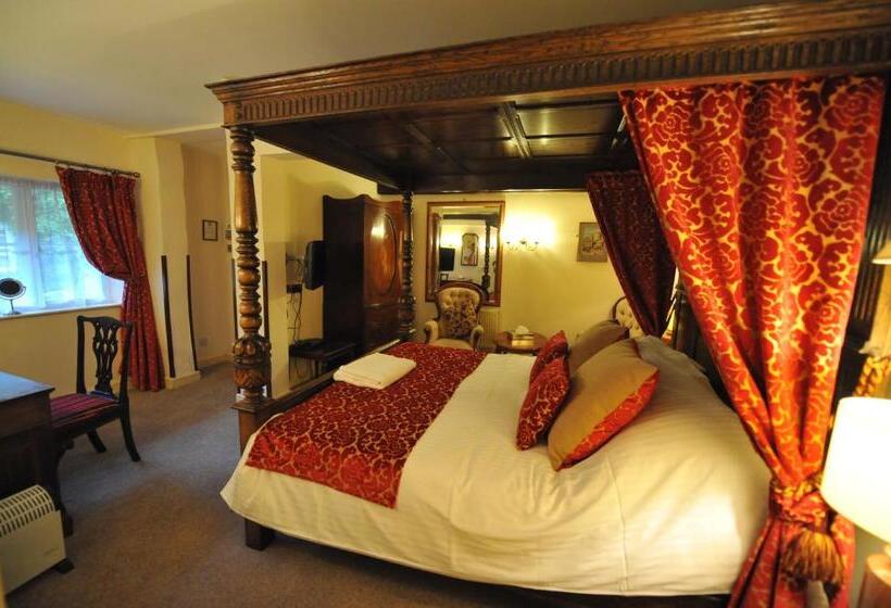 ホテル The Greyhound Coaching Inn