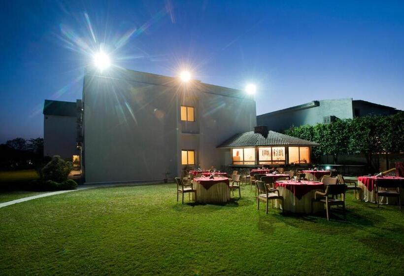 The Manor Kashipur By Leisure Hotels