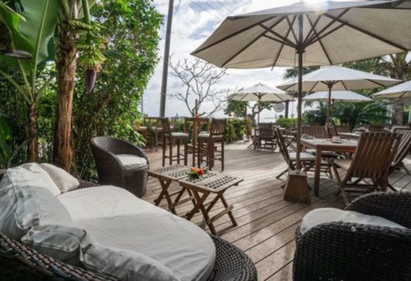 هتل The Seaview Lodge