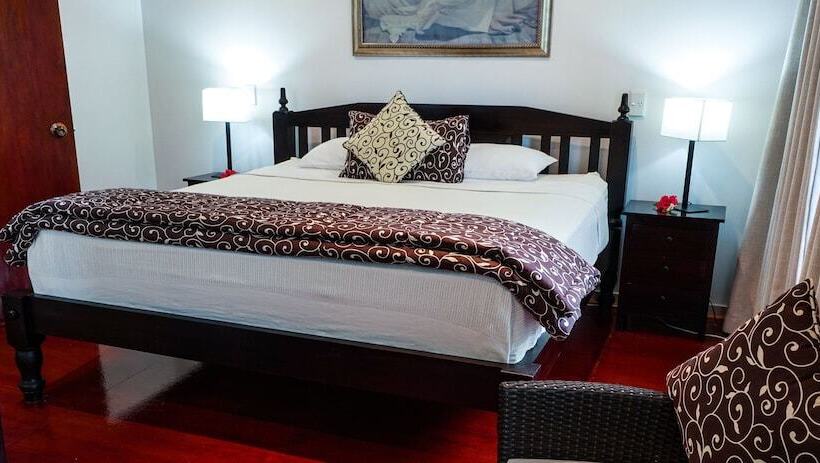 هتل The Seaview Lodge