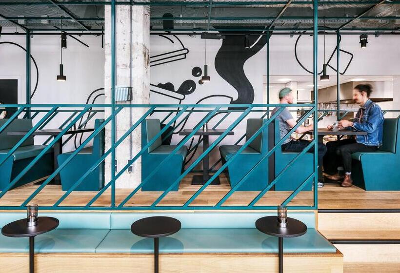 בית מלון כפרי The Social Hub Rotterdam