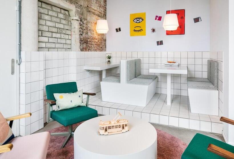 בית מלון כפרי The Social Hub Rotterdam