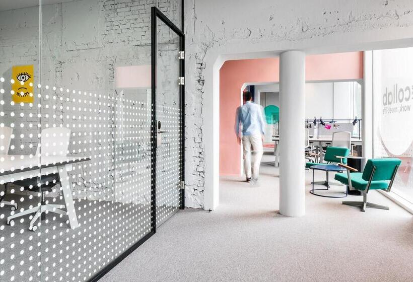 בית מלון כפרי The Social Hub Rotterdam