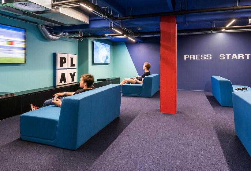 בית מלון כפרי The Social Hub Rotterdam