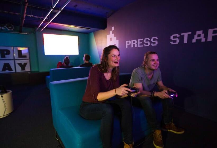 בית מלון כפרי The Social Hub Rotterdam