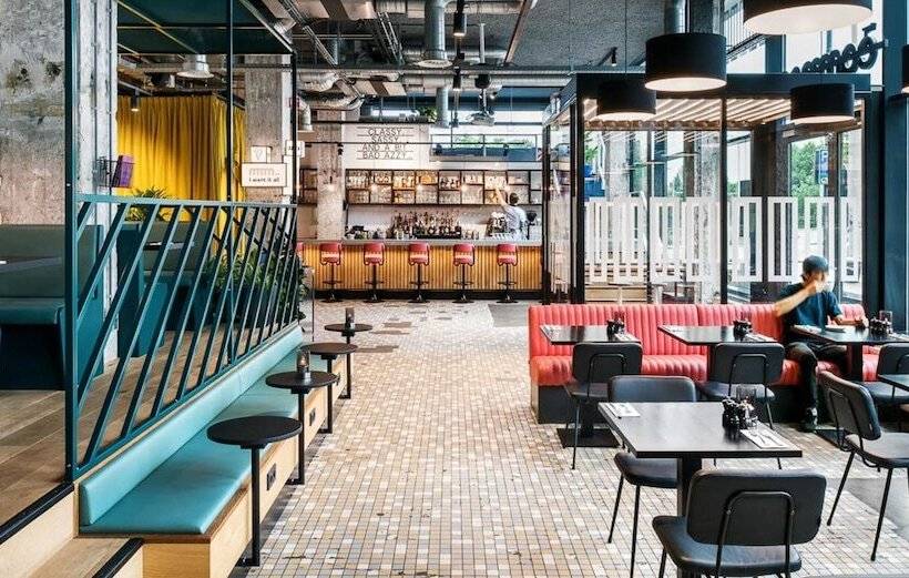 בית מלון כפרי The Social Hub Rotterdam