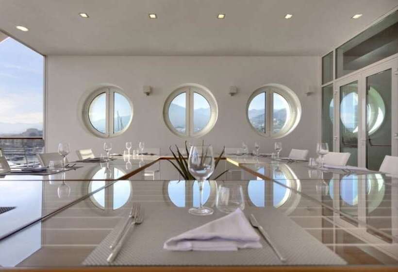 ホテル Yacht Club Marina Di Loano