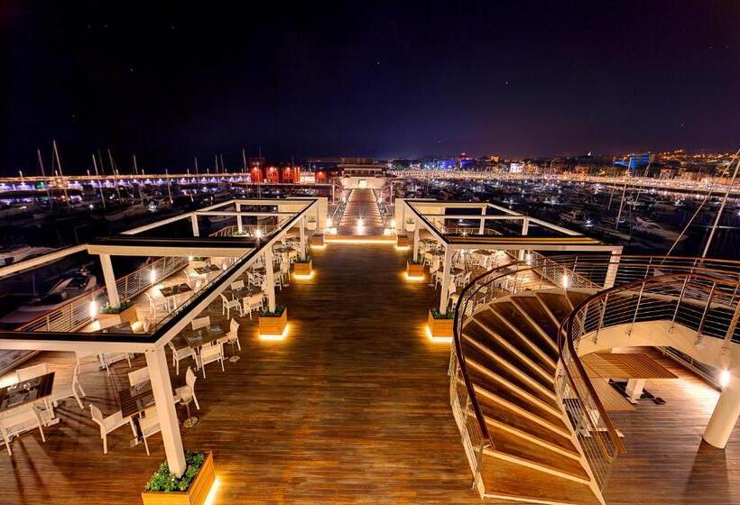 ホテル Yacht Club Marina Di Loano