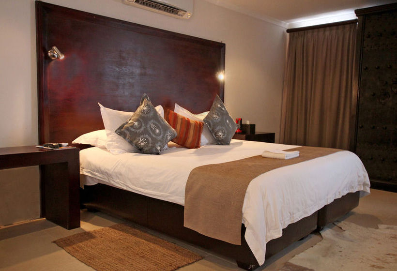 Ibhayi Guest Lodge Lion Roars S & Lodges