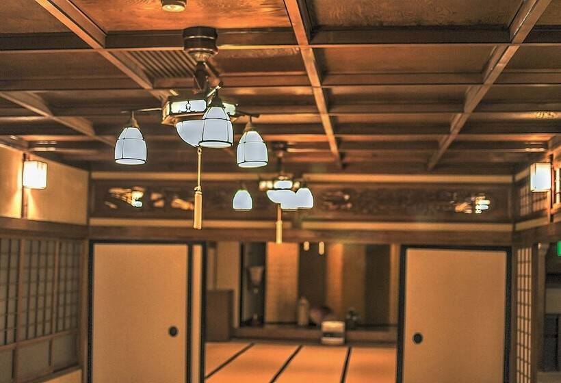 K S House Ito Onsen  Historical Ryokan Hostel