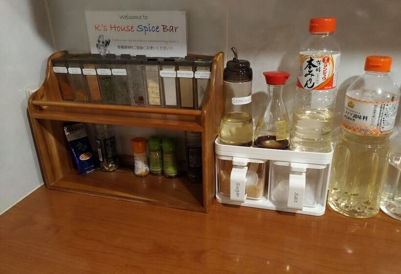 K S House Ito Onsen  Historical Ryokan Hostel