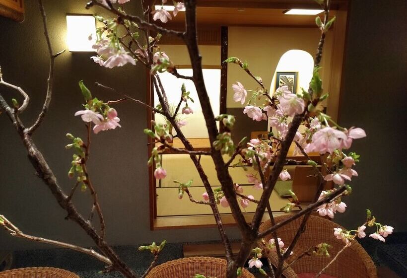 K S House Ito Onsen  Historical Ryokan Hostel