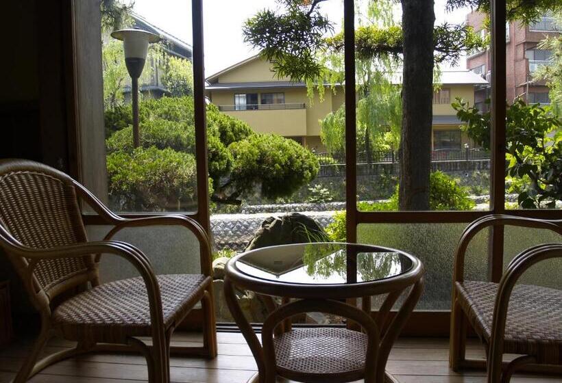 K S House Ito Onsen  Historical Ryokan Hostel