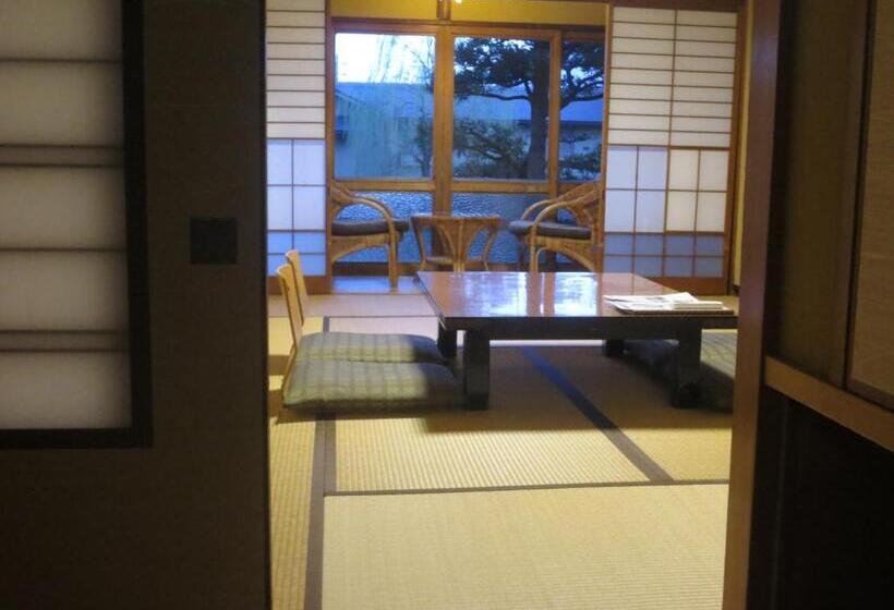 K S House Ito Onsen  Historical Ryokan Hostel