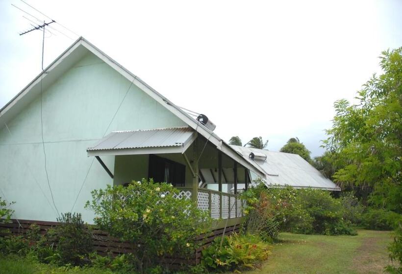 مُتل Gina's Garden Lodges