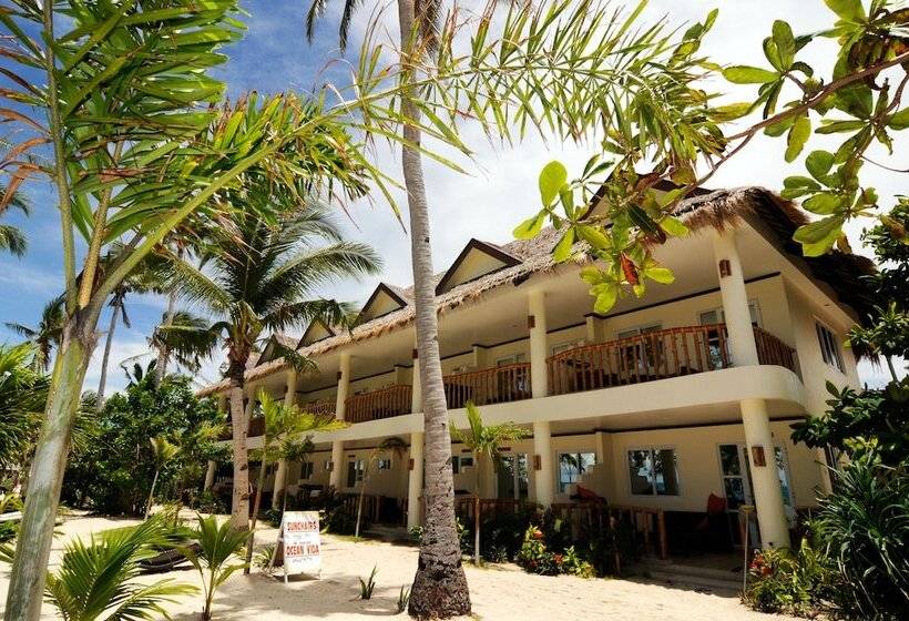 Ocean Vida Beach And Dive Resort