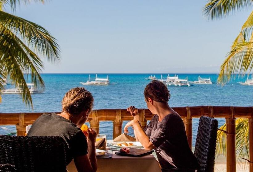 Ocean Vida Beach And Dive Resort