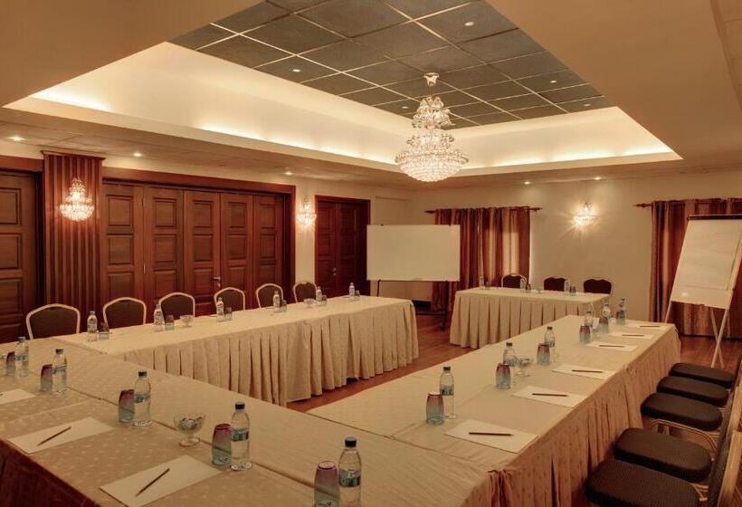 Pearle Beach Resort & Spa