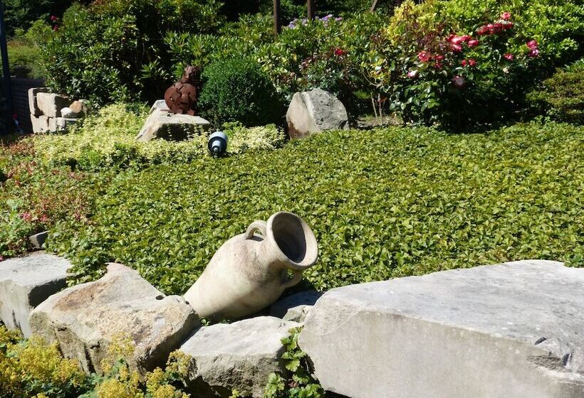 Пансион Evering