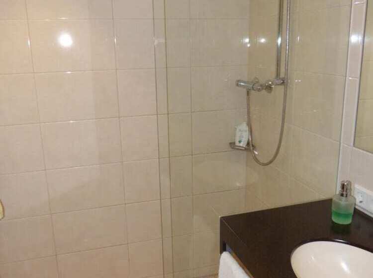 بنسيون Evering