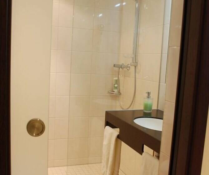 بنسيون Evering