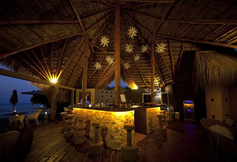 리조트 Azura Benguerra Island