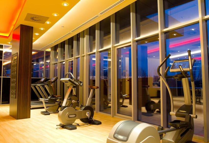 리조트 Four Points By Sheraton Kecskemét Hotel és Konferenciaközpont