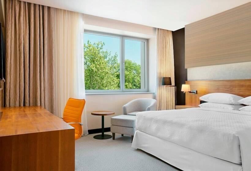 אתר נופש Four Points By Sheraton Kecskemét Hotel és Konferenciaközpont