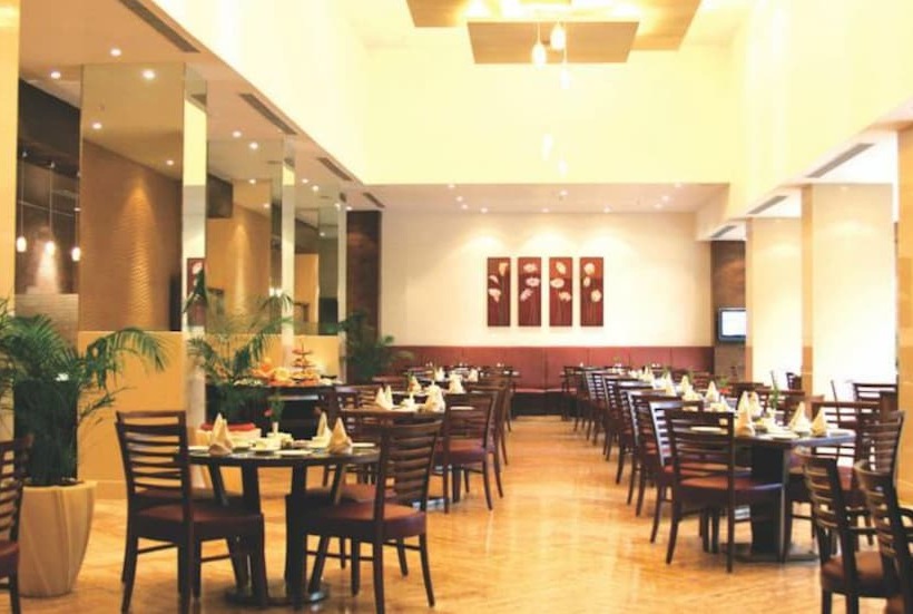 منتجع The Retreat Hotel & Convention Centre