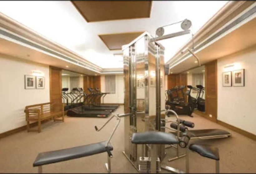 منتجع The Retreat Hotel & Convention Centre