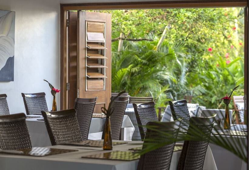 استراحتگاه The Terraces Boutique Apartments