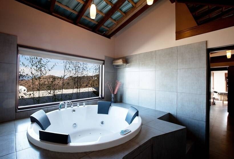 منتجع The Terraces