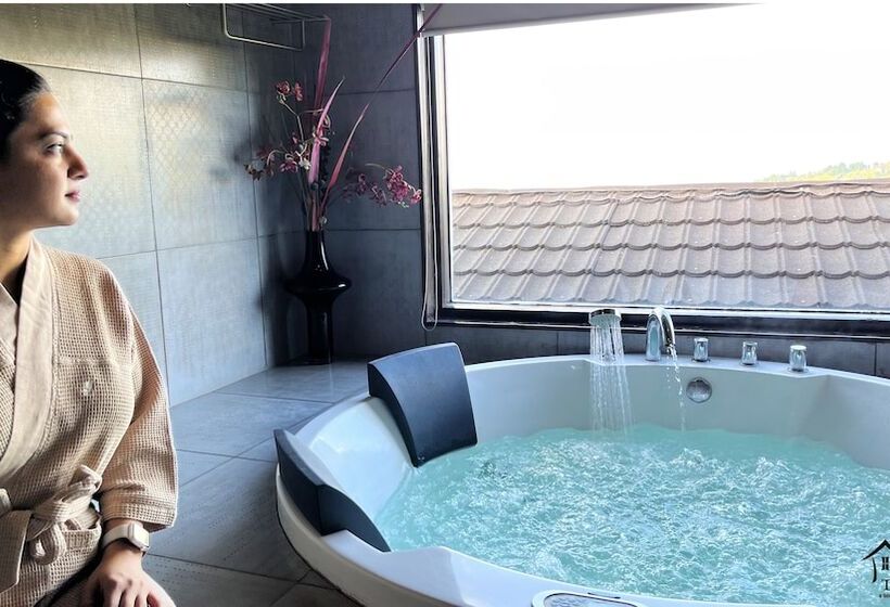 منتجع The Terraces